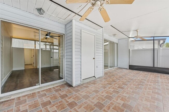 Building Photo - 16117 Rambling Vine Dr E
