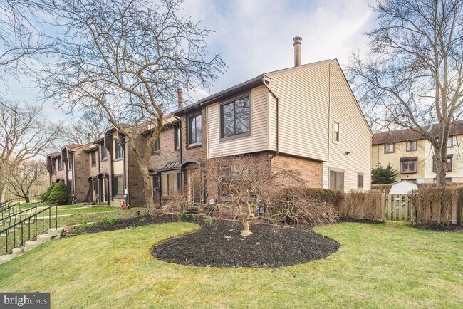 Building Photo - 3473 E Gate Pl