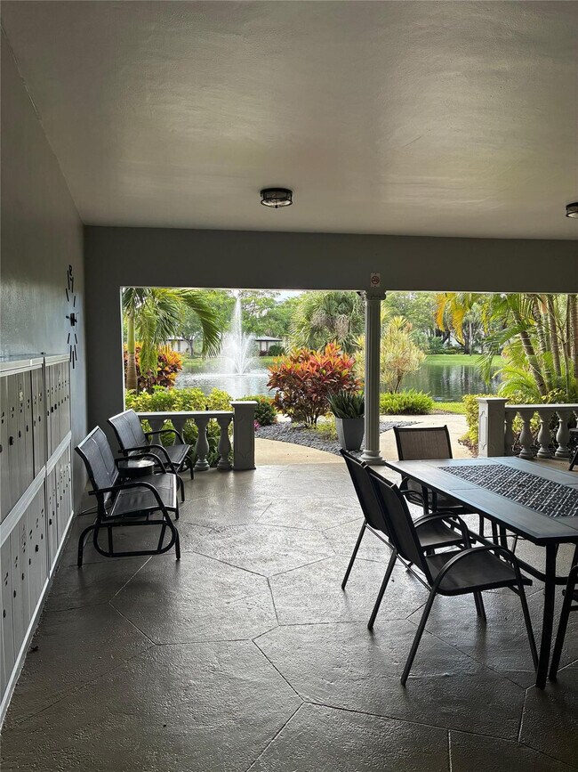 Building Photo - 3531 NW 50th Ave