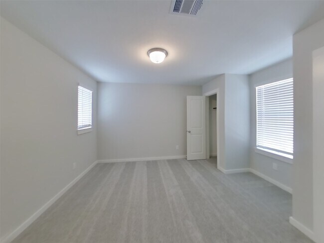 Building Photo - 22745 Terrazzo Dr