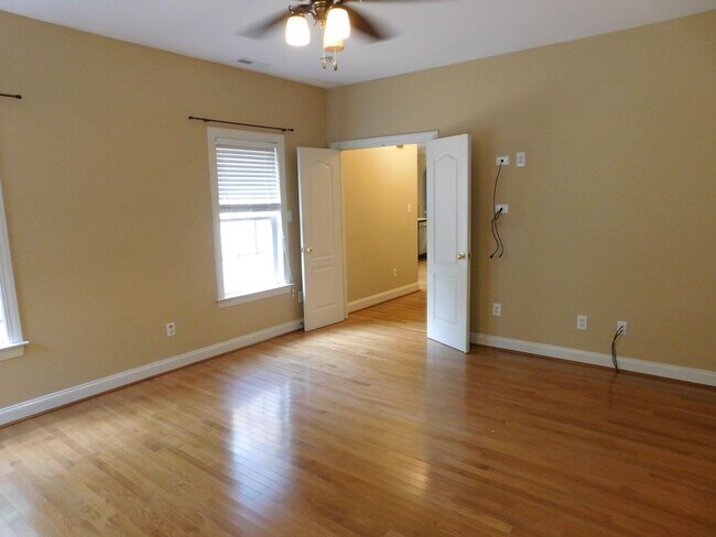 Building Photo - 300 Taliaferro Ln