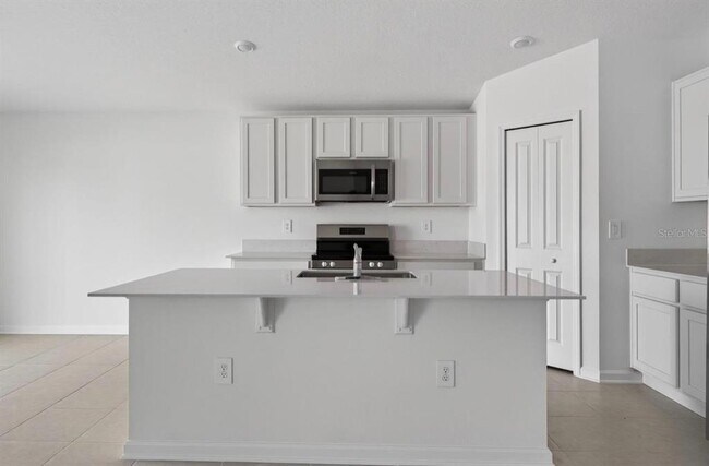 Building Photo - 5161 Green Belt Dr