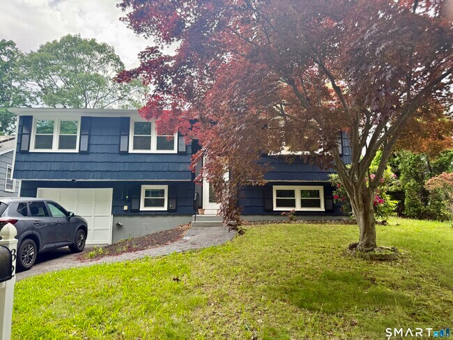 Building Photo - 32 Cullen Ave