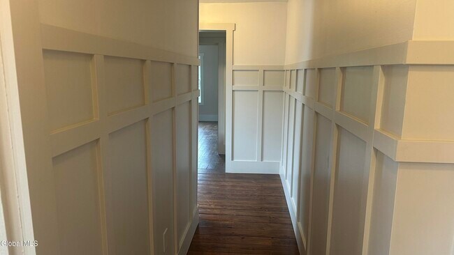 Building Photo - 234 Colebrook Rd