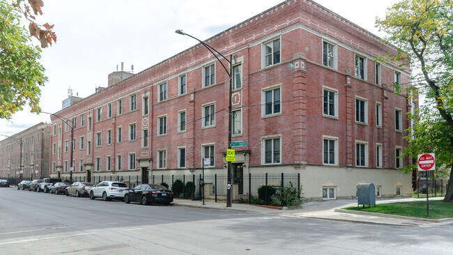 Primary Photo - 1147 E 61st St