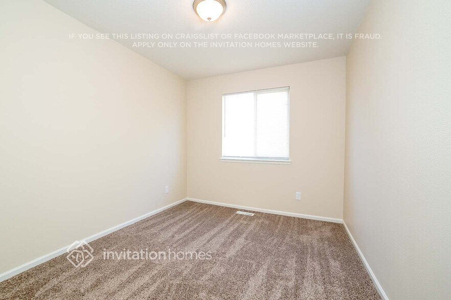 Building Photo - 4617 N Foxtail Dr