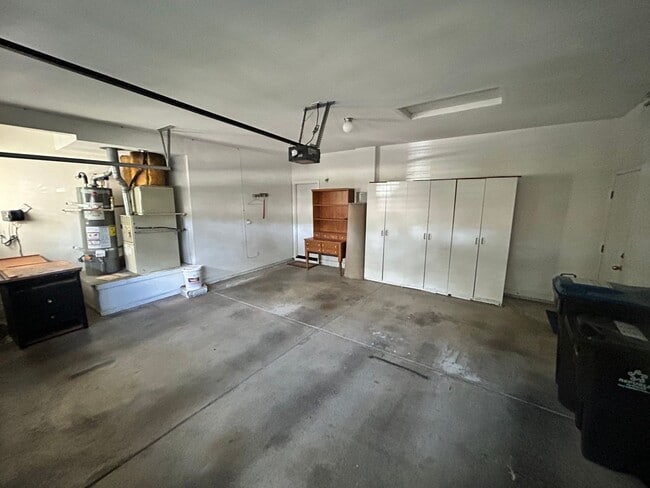 Building Photo - Beautiful Brookside Home 3 Bedroom/2 Bath