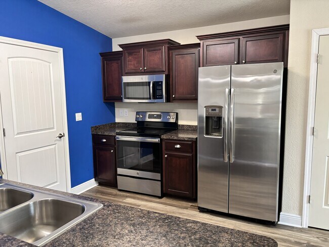 Building Photo - 5143 Carmell Ridge Cir