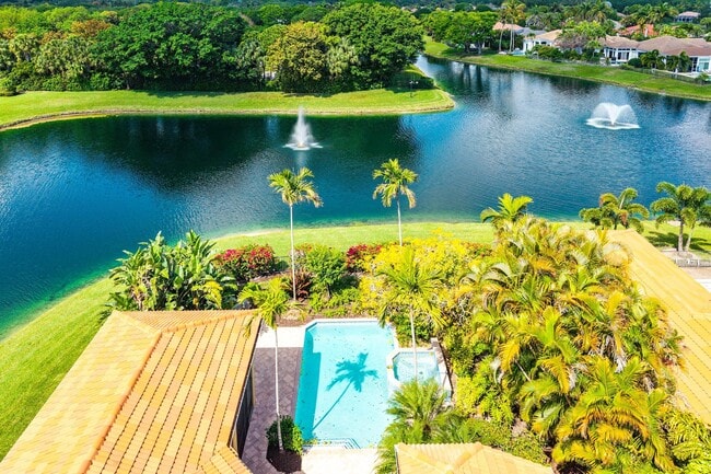 Building Photo - 123 Sunesta Cove Dr