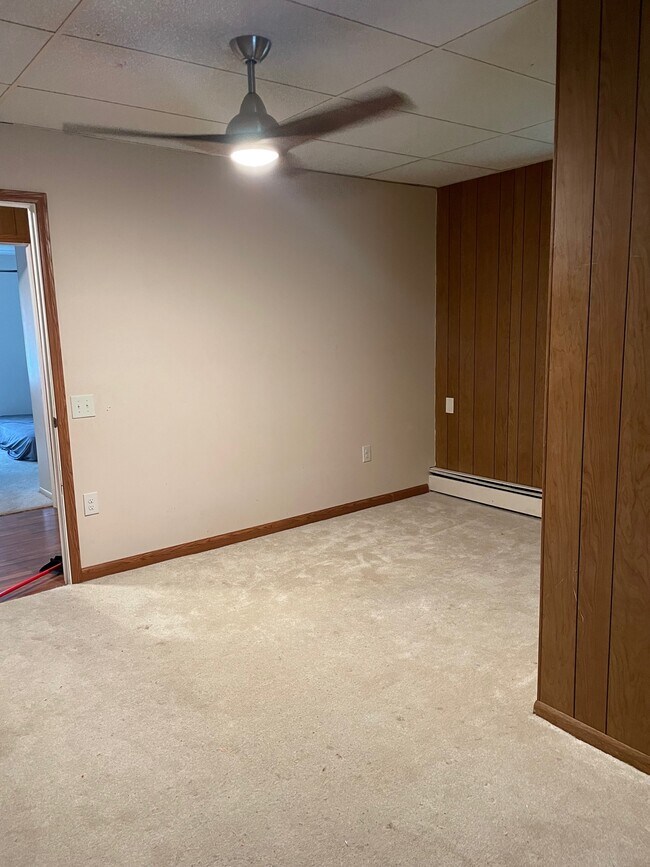 Main Bedroom - 197 S 6th St
