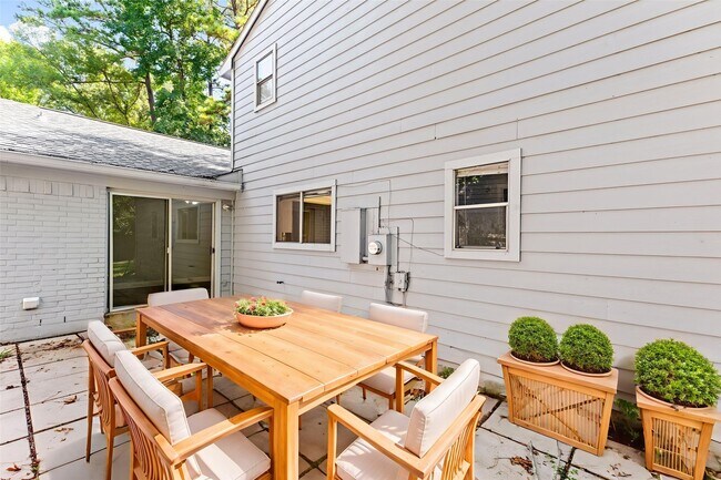 Building Photo - 43 N Cypress Pine Dr
