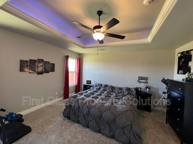 Building Photo - 3116 Drake Crest Dr