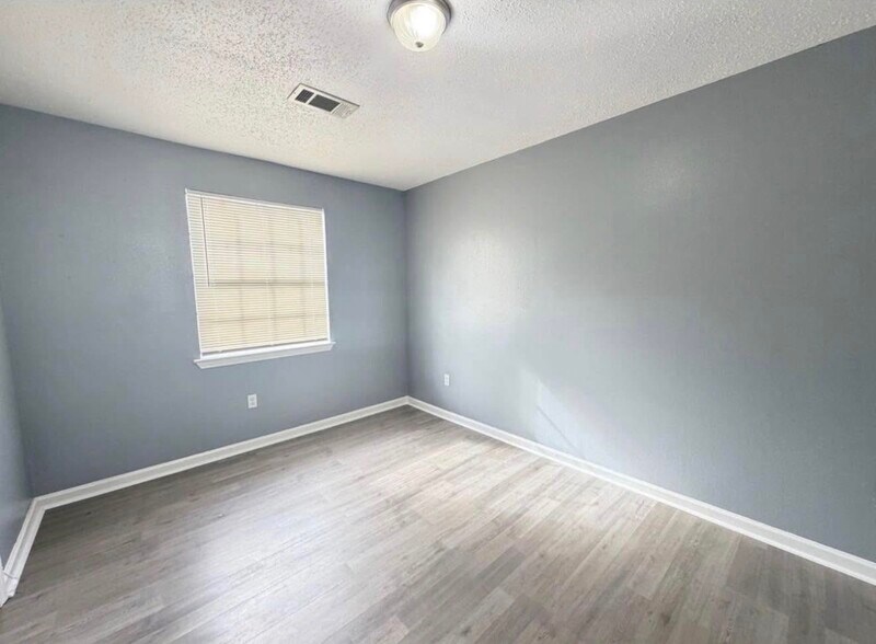 Building Photo - 3515 Yorkfield Dr