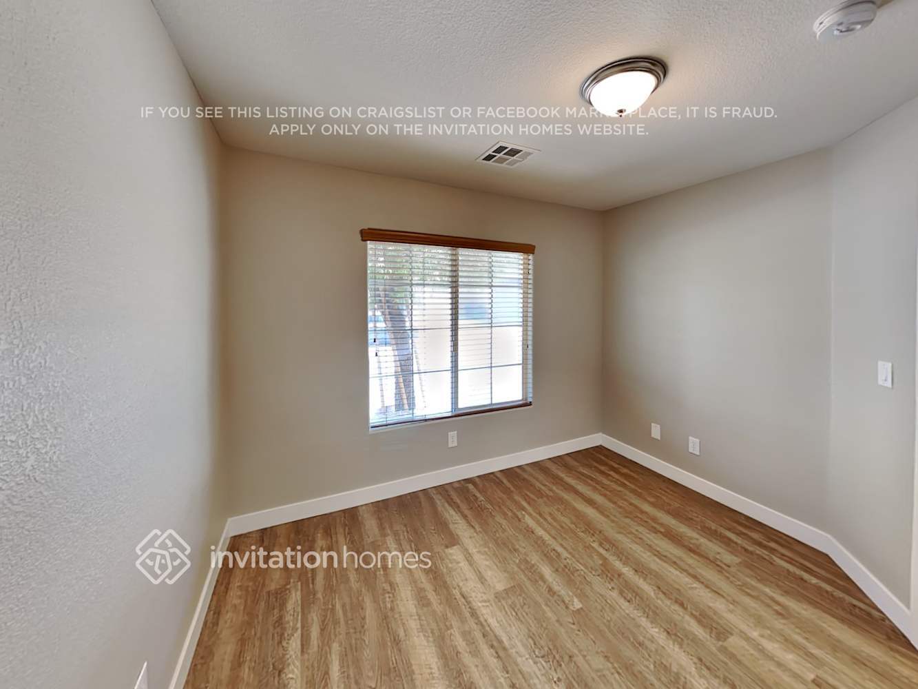 Building Photo - 636 Port Talbot Ave