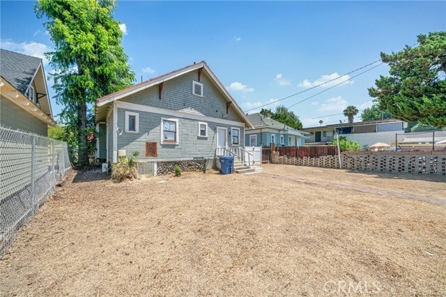 Building Photo - 220 E Kingsley Ave