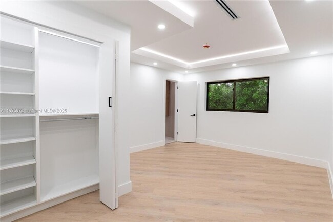 Building Photo - 6525 SW 133rd Dr