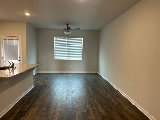 Building Photo - NEW AIKEN TOWNHOME