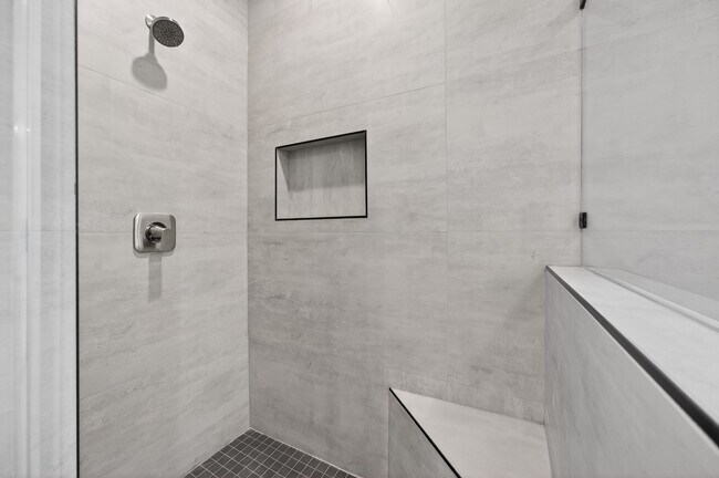 Building Photo - 305 Marcella St