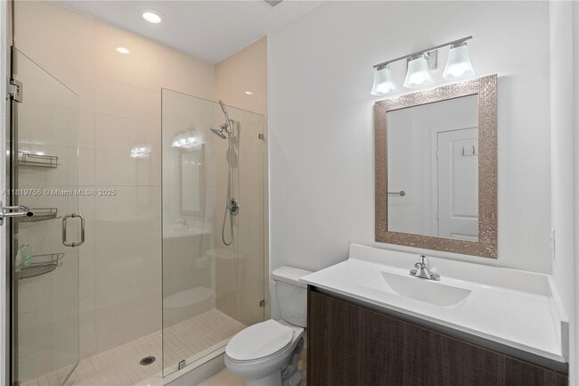 Building Photo - 535 SW 91st Pl