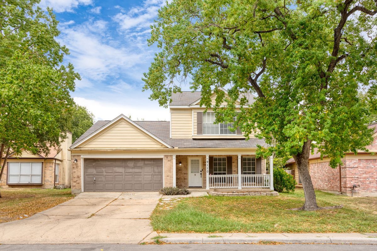 Building Photo - 9110 Chinon