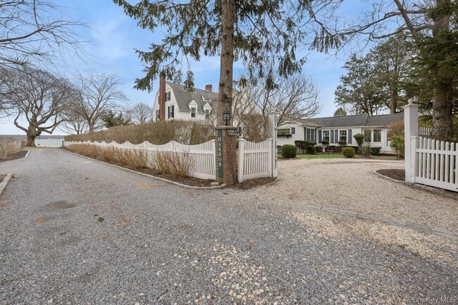 Building Photo - 424 4th St