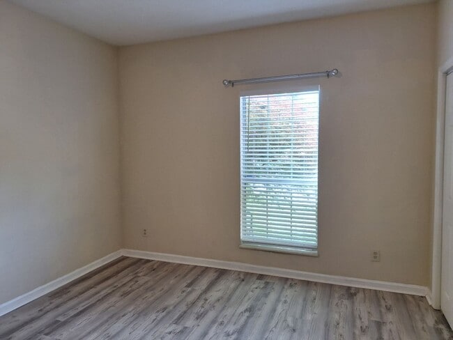 Building Photo - 4415 Greenfern Way