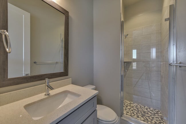 Building Photo - 736 N Plano Rd