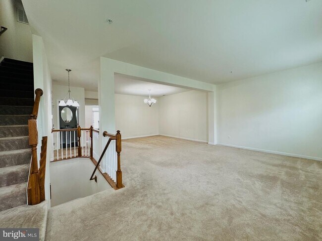 Building Photo - 7396 Brunson Cir
