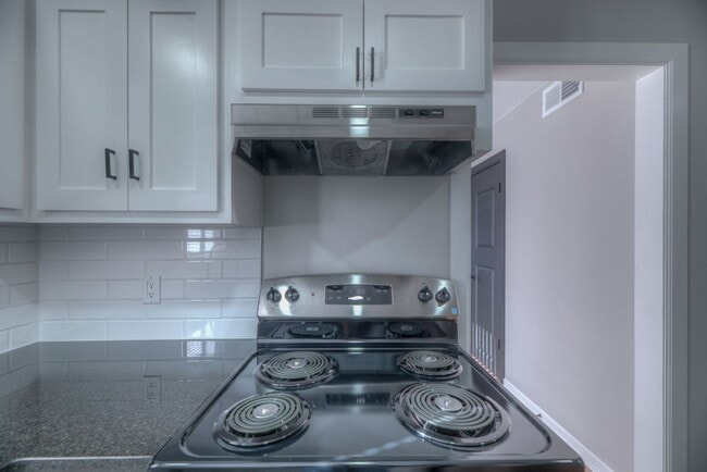 Building Photo - This 1BD/1BA is your home today!