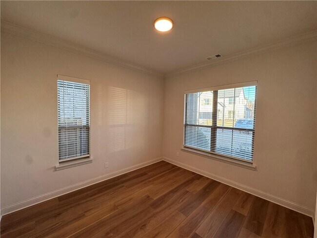 Building Photo - 3004 S 14th St