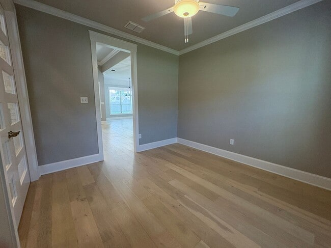 Building Photo - Available Now! Gorgeous 4 Bedroom 3 Bath i...
