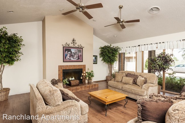 Primary Photo - 2 br, 2 bath Apartment - 1212 E. Wadley Ave