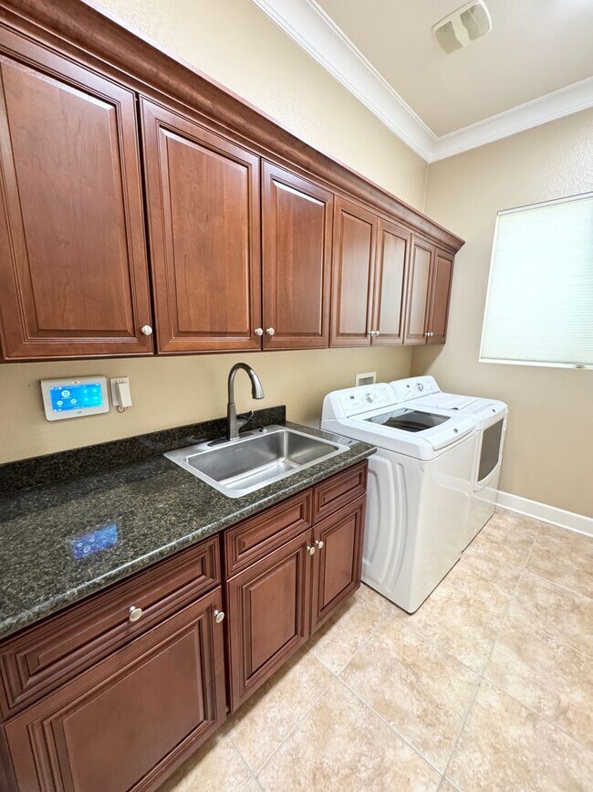 Building Photo - Sun City Lincoln Hills Active Adult Community Three Bedroom Three Car Garage SEE VIDEO