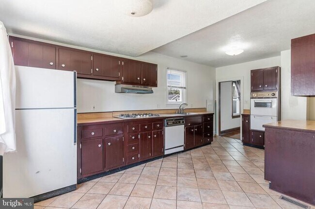 Building Photo - 7523 Webster Ln