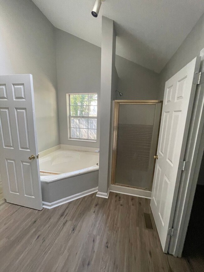 Building Photo - Newly Remodeled Home near Priest Lake