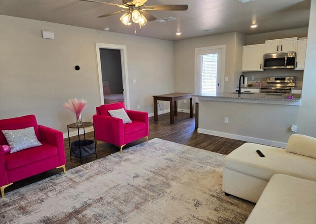 Building Photo - 1203 Hogback Wy