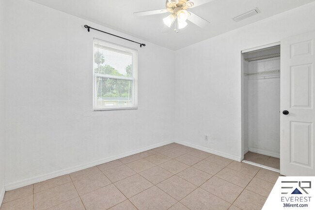 Building Photo - 618 S Lanvale Ave