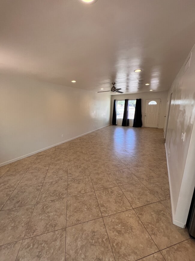 Building Photo - 1571 S Marmora Ave