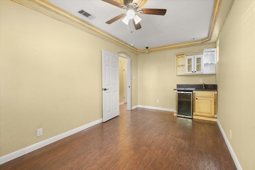 Building Photo - 24427 Ward St