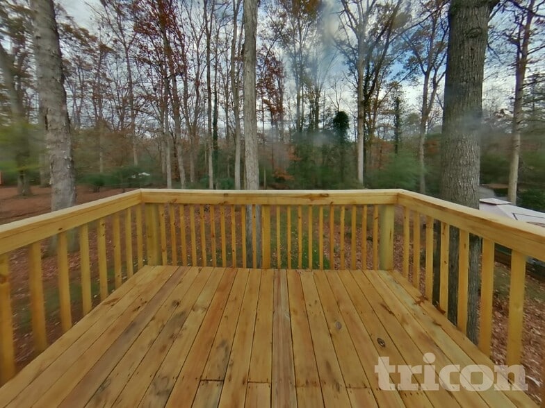 Building Photo - 3746 Windy Hill Dr SE