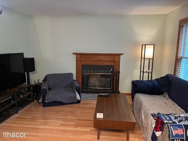 Building Photo - 3 br, 2.5 bath House - 169 Whitetail Dr