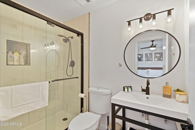 Building Photo - 5909 N 81st St