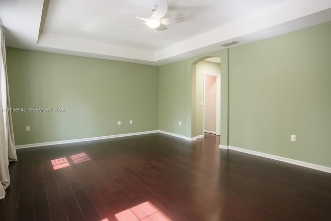 Building Photo - 1518 Fenton Dr