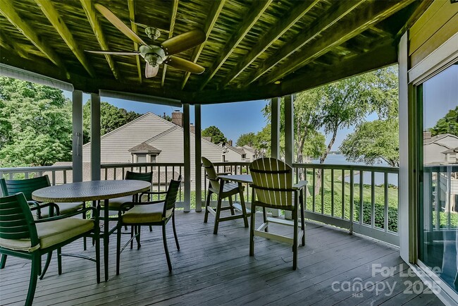 Building Photo - 18557 Vineyard Point Ln