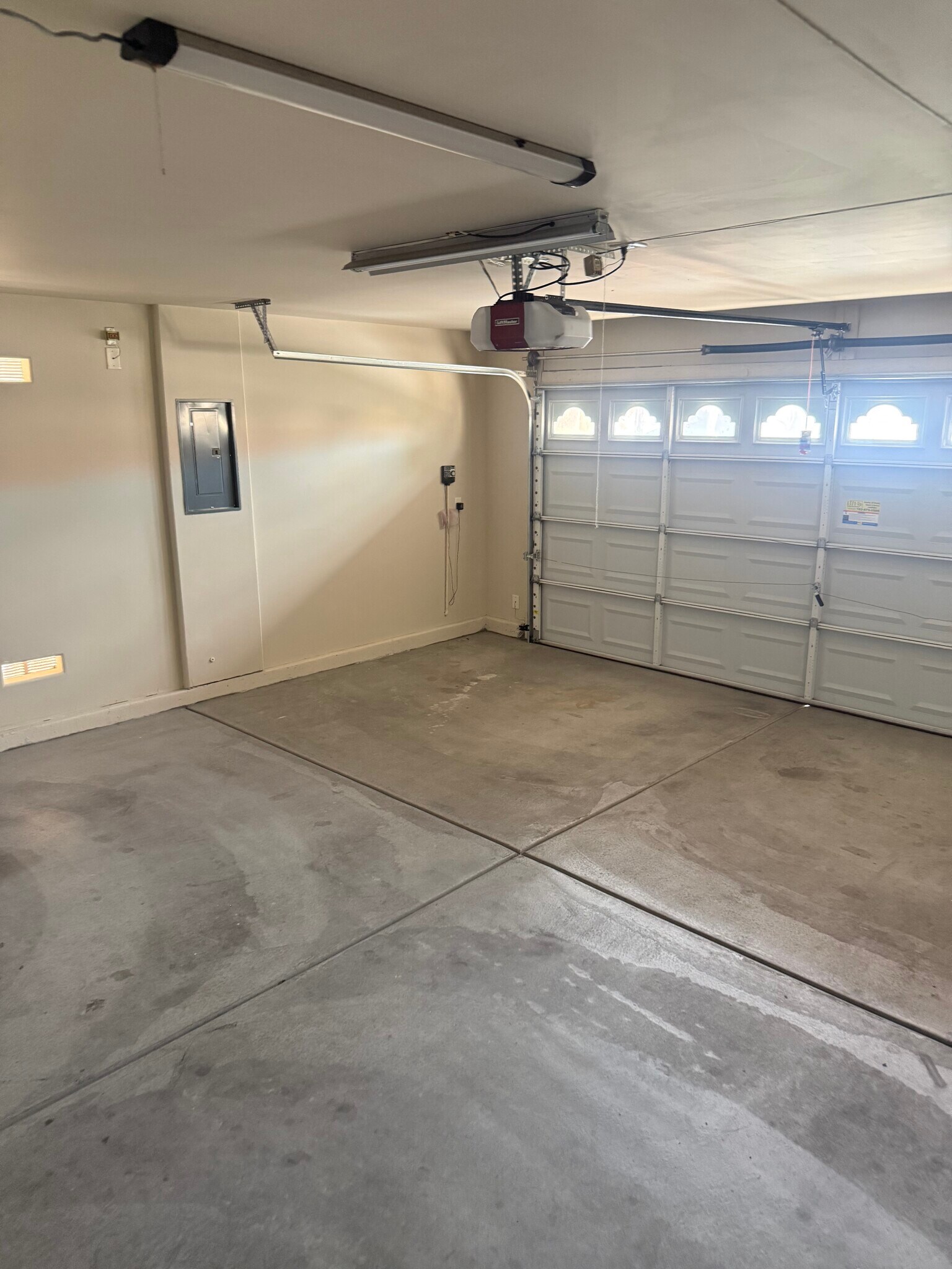 Building Photo - 4420 Meadowlark Wing Way