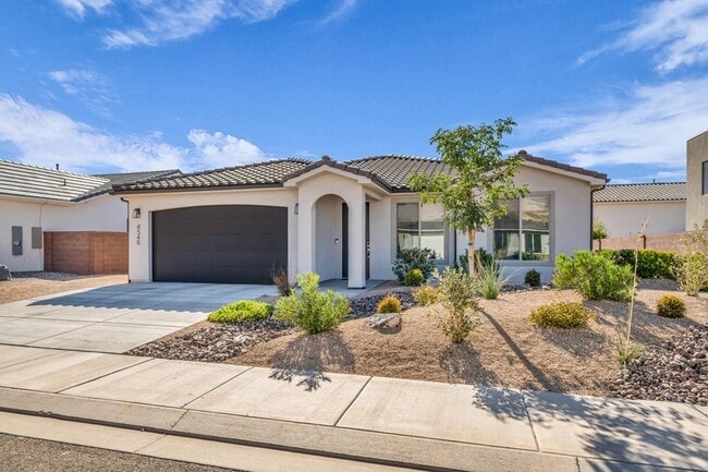 Building Photo - 4546 S Lucy Ln