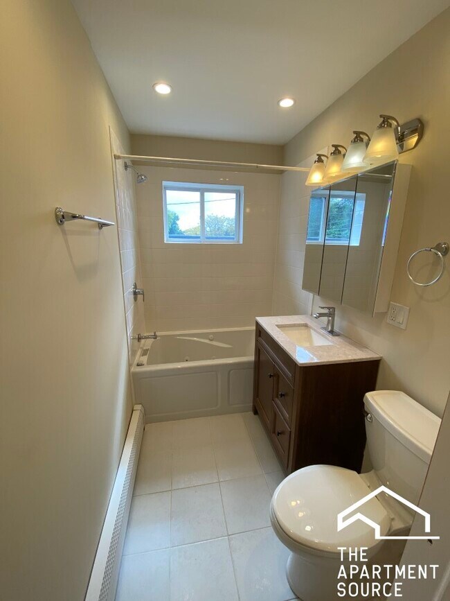 Building Photo - 1205 N Harlem Ave