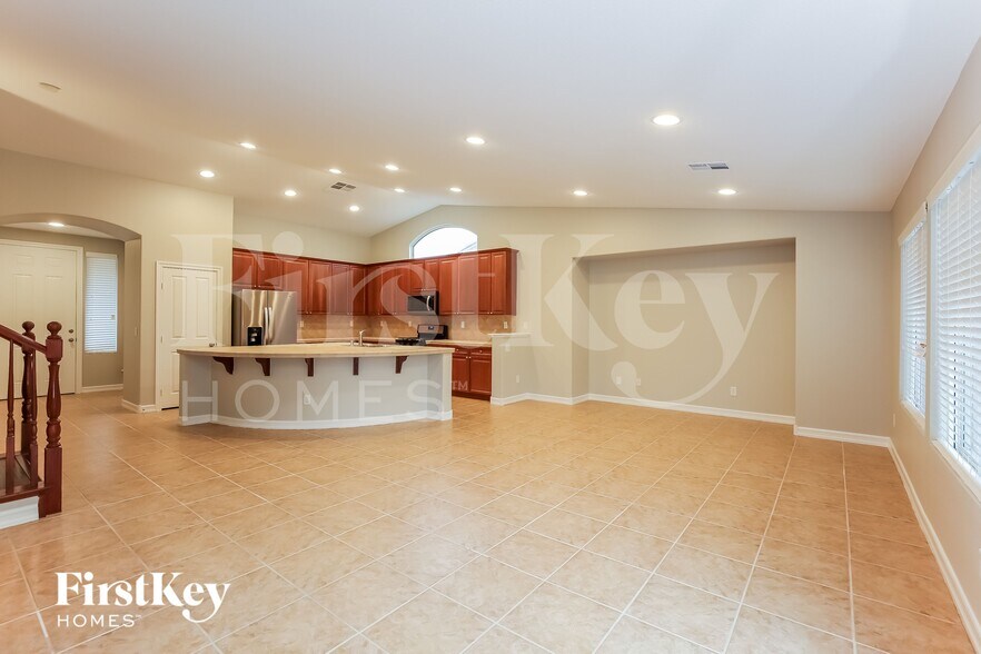 Building Photo - 9325 Thunder Falls Ct