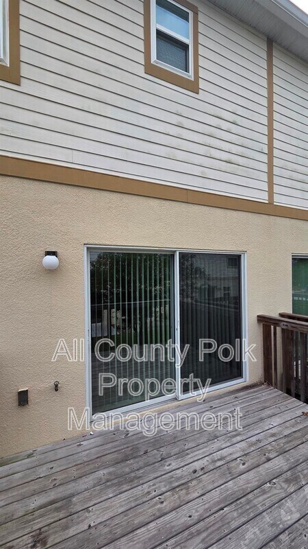 Building Photo - 3867 Hampstead Ln