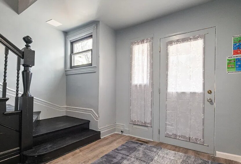Building Photo - 84 N Allen St